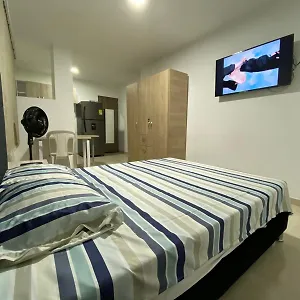 Apartamento Extraordinario Aparta Estudio Nuevo Champagnat, Cali